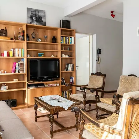 Apartment Next To The Sea - Agía Triás