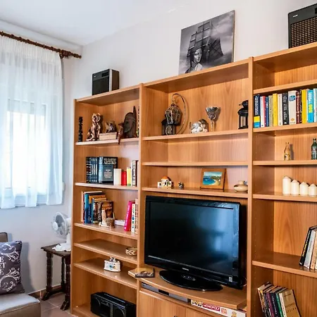 Apartment Next To The Sea -